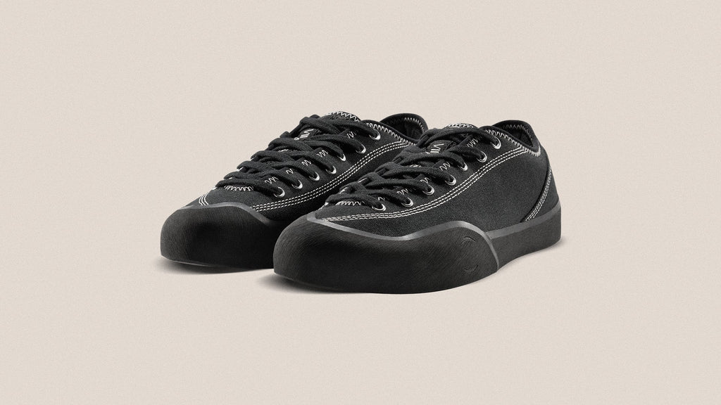 VILLAGE PM 1.30PM BLACK
