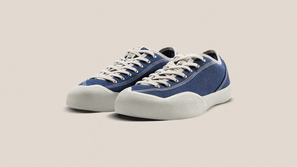 VILLAGE PM 1.30PM NAVY WHITE