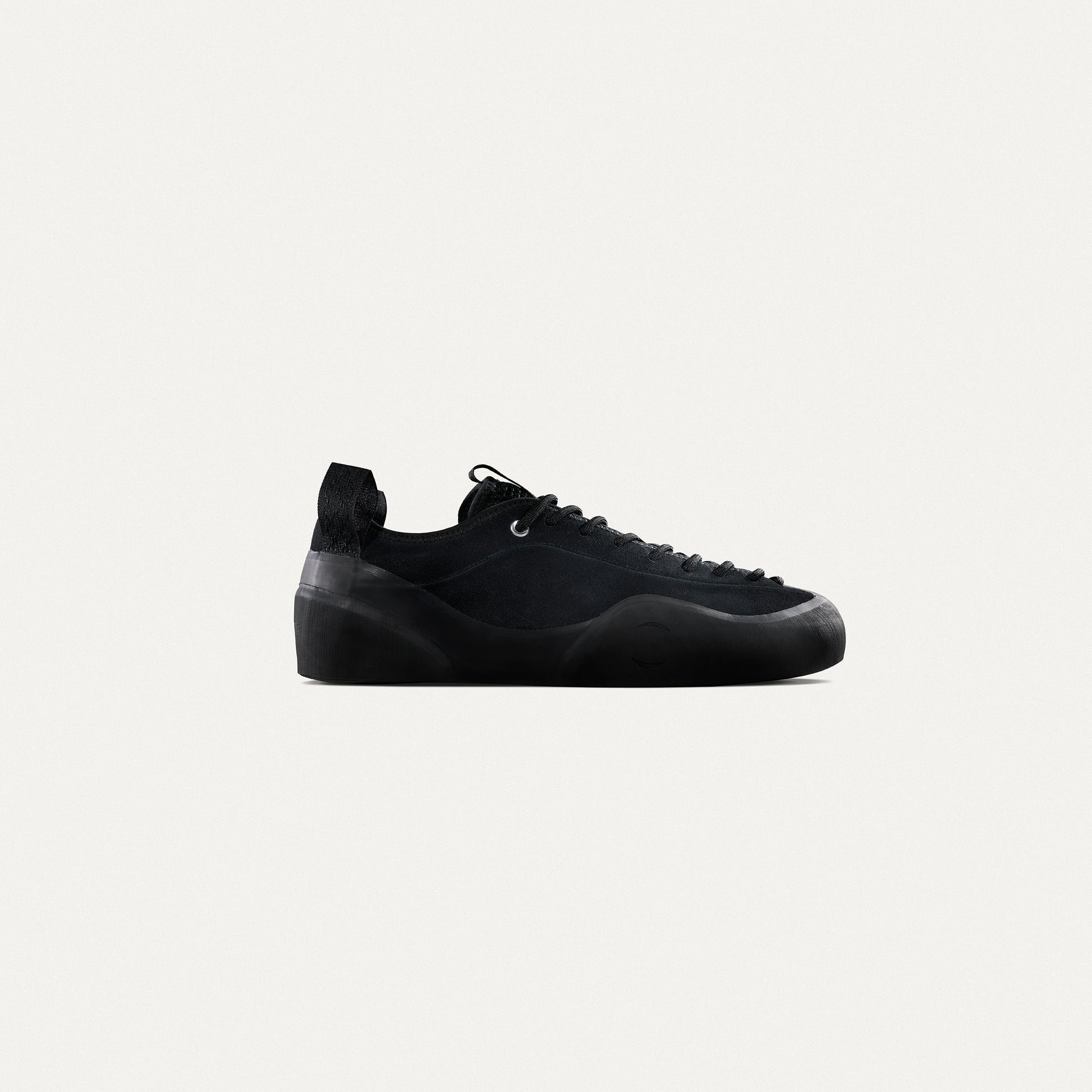 VILLAGE PM // 1PM // BLACK