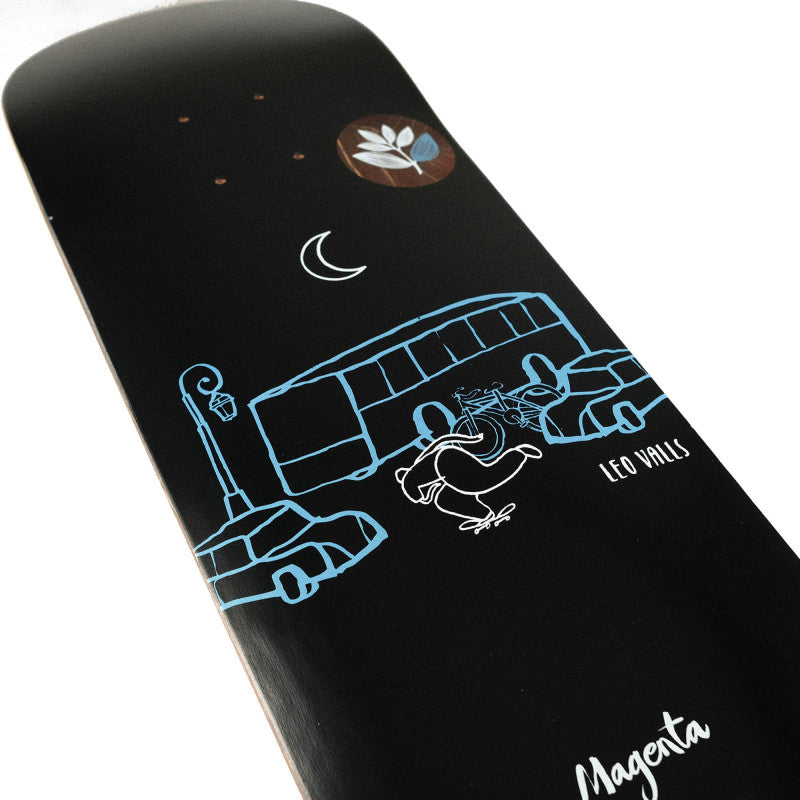 MAGENTA // SOLSTICE LEO VALLS // 8.5