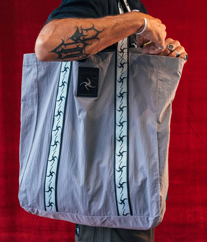 FORMER // DION TOTE BAG // GREY