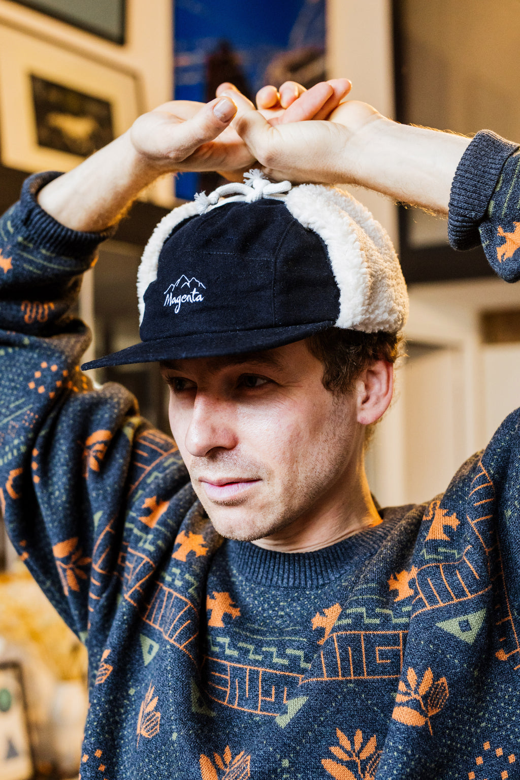 MAGENTA // MTN FLAPS 5P HAT // BLACK