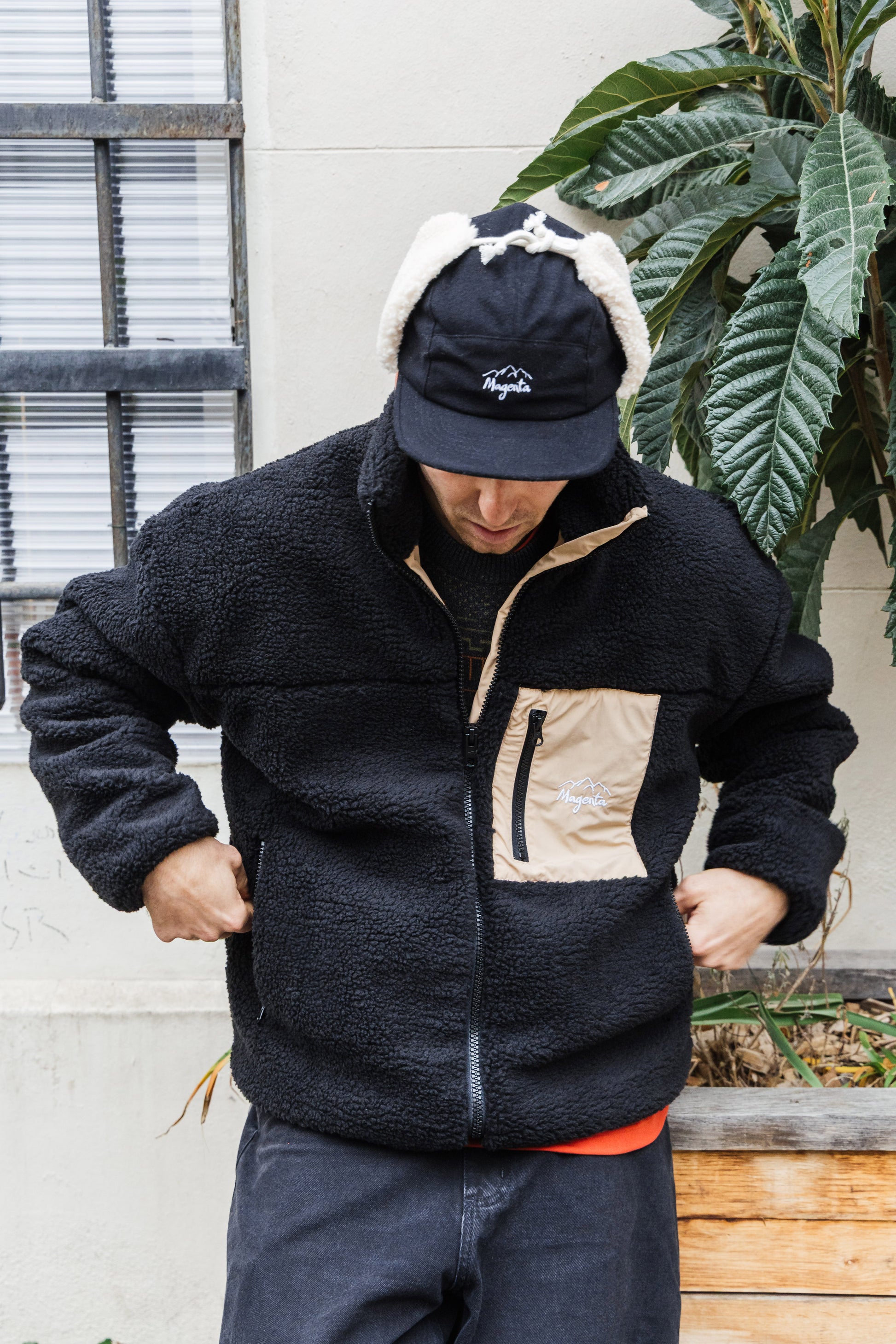 MAGENTA // MTN FLAPS 5P HAT // BLACK