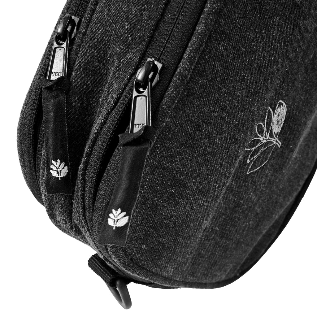 MAGENTA // SQUARE POUCH DENIM BAG // BLACK