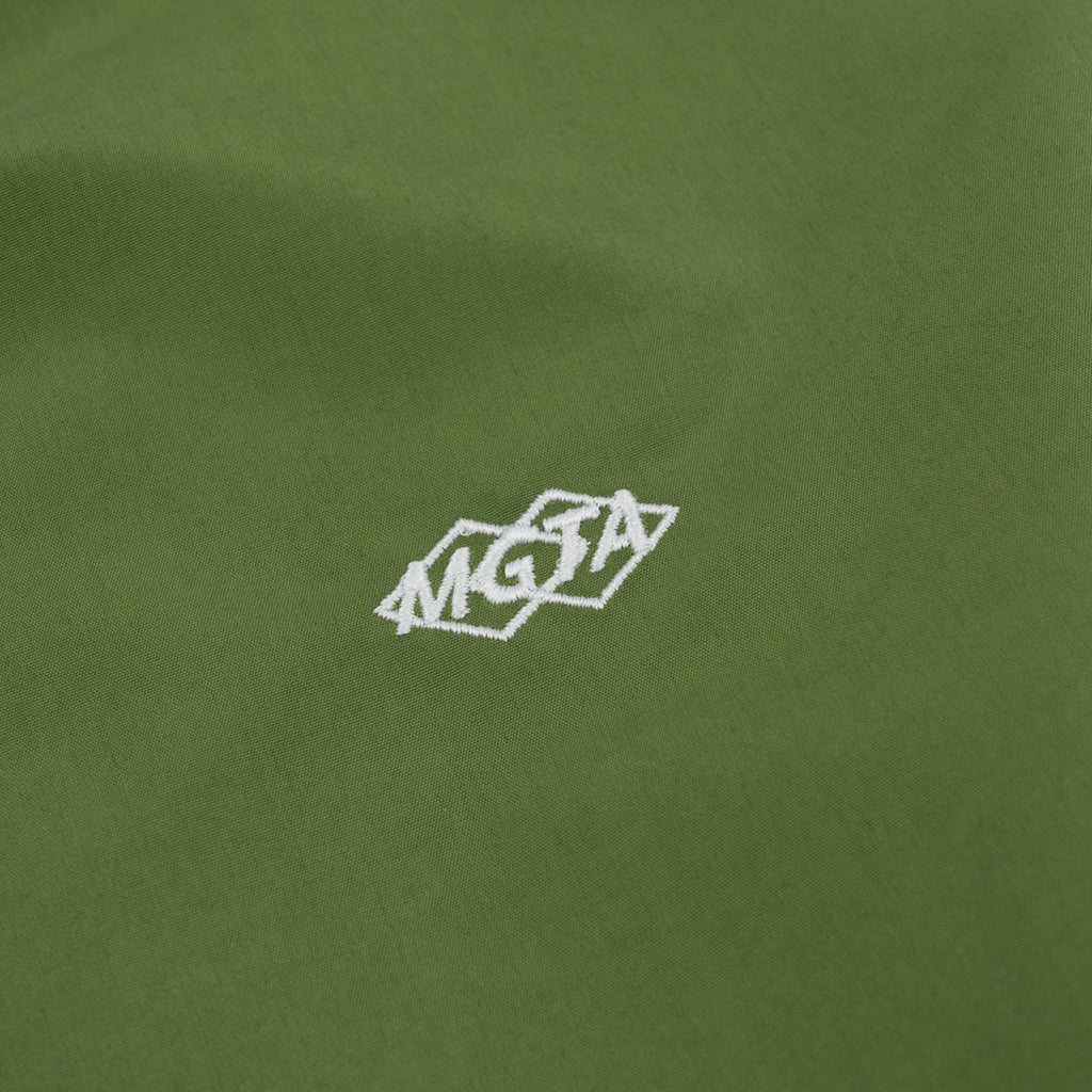 MAGENTA // V NECK // TRES TECH // FORREST GREEN