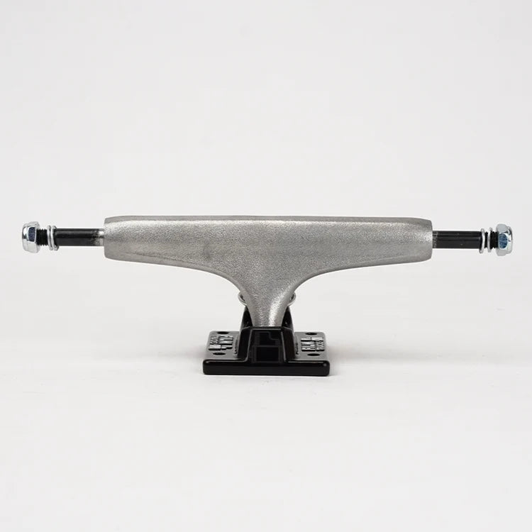 FILM TRUCKS BLACK BASE - 5.5
